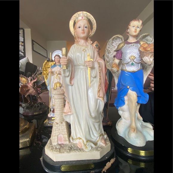 Collection of  angels and saints statues - vintage, antique, and modern - Picture 15 of 15